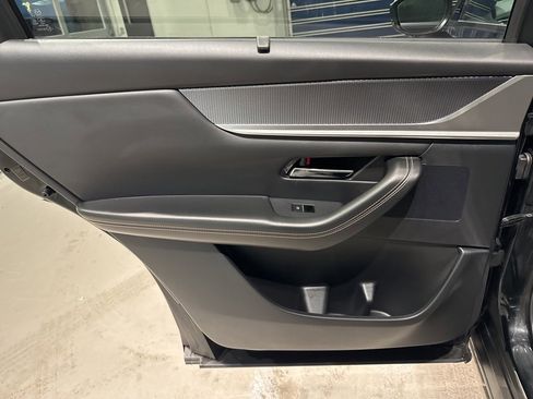 Used 2025 MAZDA CX-70 Plug-In Hybrid w/ Premium Pkg image 27