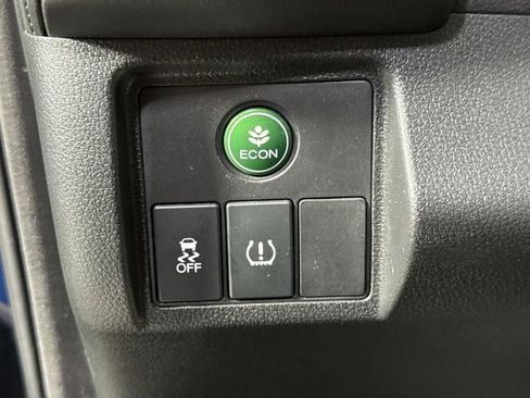 Used 2019 Honda HR-V LX image 18