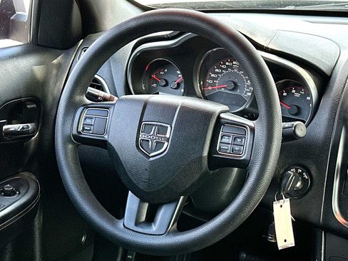 Used 2013 Dodge Avenger SE FWD image 27