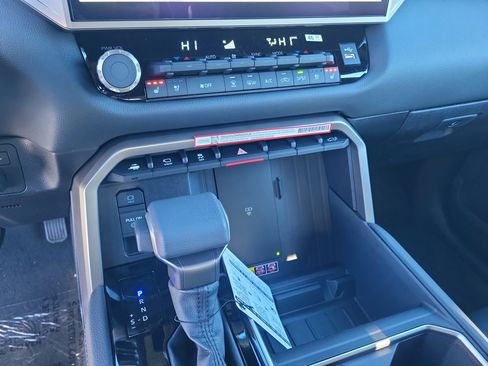 New 2026 Toyota Tundra Limited AWD/4WD image 14