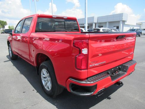 Used 2021 Chevrolet Silverado 1500 RST w/ Convenience Package II AWD/4WD image 8