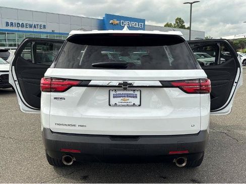 Used 2023 Chevrolet Traverse LT w/ LPO, Floor Liner Package AWD/4WD image 12