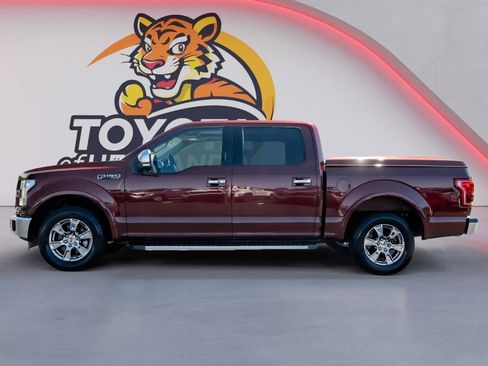 Used 2015 Ford F150 Lariat w/ Equipment Group 502A Luxury RWD image 8