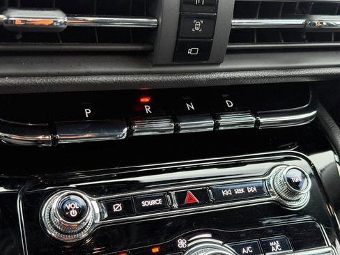 Certified 2022 Lincoln Corsair AWD w/ Equipment Group 101A image 22