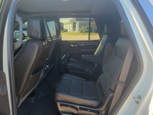 Used 2024 GMC Yukon Denali w/ Advanced Technology Package RWD image 27