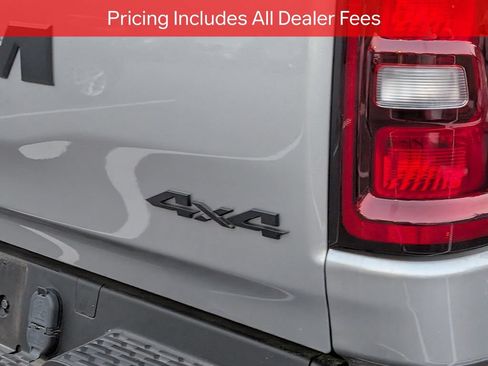 Used 2025 RAM 1500 Big Horn AWD/4WD image 7