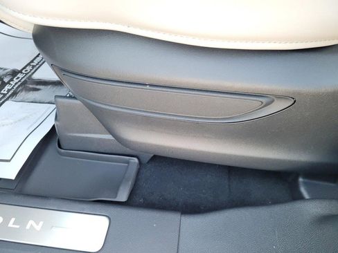 New 2026 Lincoln Aviator Reserve image 18