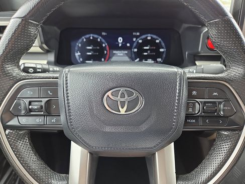 Used 2024 Toyota Tacoma TRD Off-Road AWD/4WD image 24