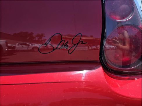 Used 2004 Chevrolet Monte Carlo SS w/ Dale Earnhardt Jr. Package FWD image 9