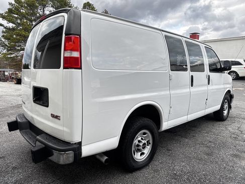 Used 2019 GMC Savana 2500 2500 3dr Cargo Van w/ Driver Convenience Package image 3