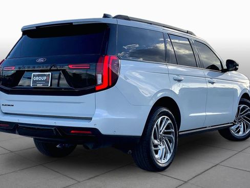 Used 2025 Ford Expedition Platinum w/ Stealth Performance Package AWD/4WD image 13