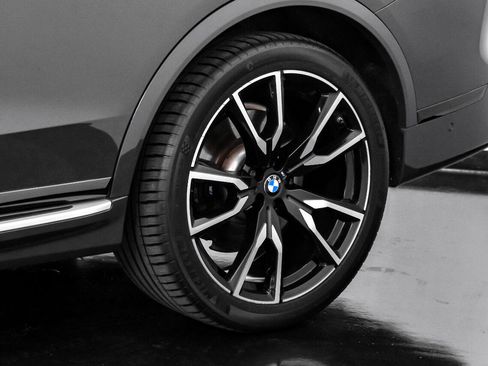 Used 2021 BMW X7 xDrive40i w/ M Sport Package image 57