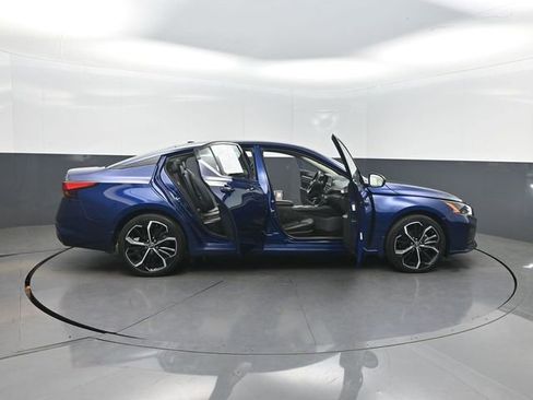 Used 2024 Nissan Altima 2.5 SR image 38