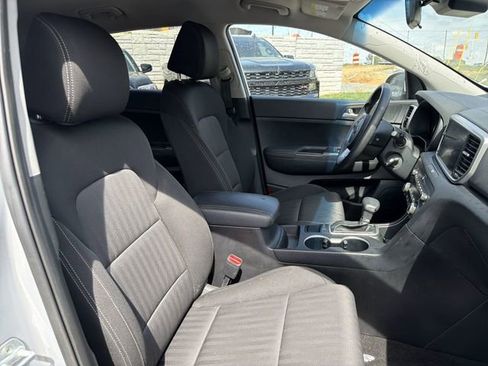 Used 2022 Kia Sportage LX image 23
