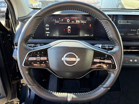 Used 2024 Nissan Ariya FWD image 14