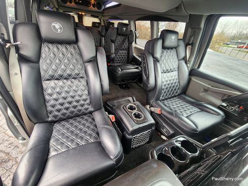 Used 2023 Chevrolet Express 2500 Extended image 50