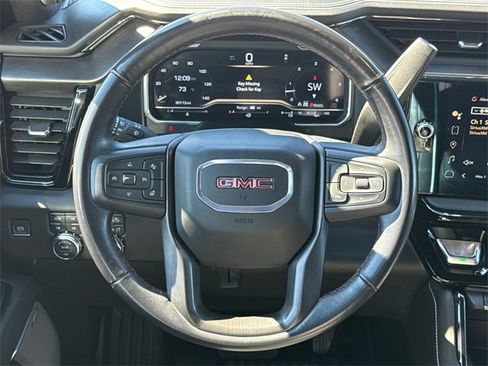 Used 2024 GMC Sierra 2500 AT4X image 15