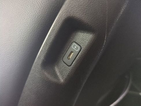 Used 2024 Hyundai Santa Fe Limited image 17