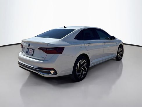 Used 2024 Volkswagen Jetta SEL FWD image 7