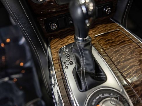 Used 2019 Nissan Armada Platinum image 33