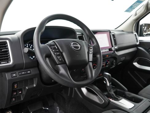 Used 2022 Nissan Frontier SV w/ Technology Package AWD/4WD image 25