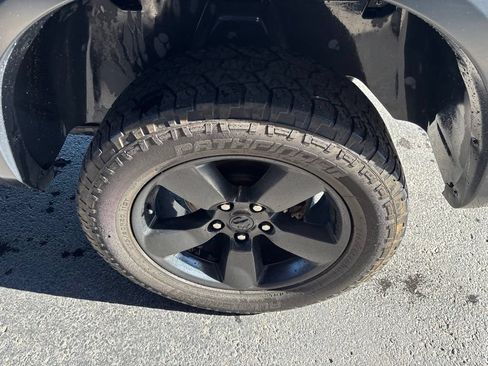 Used 2020 RAM 1500 Warlock w/ Electronics Group AWD/4WD image 7