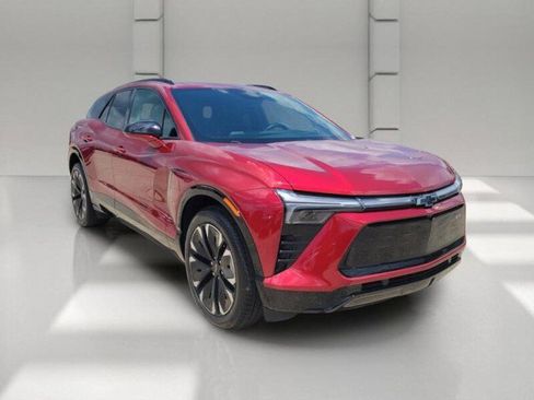 Used 2024 Chevrolet Blazer EV RS AWD/4WD image 3