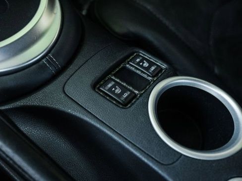 Used 2009 Nissan 370Z Touring w/ Sport Pkg image 20