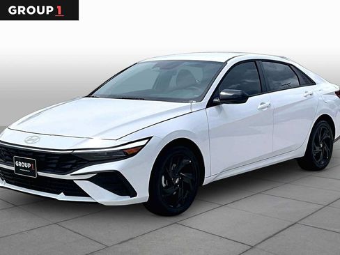 Used 2026 Hyundai Elantra Sport FWD image 1