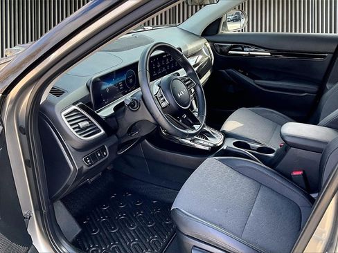 Used 2024 Kia Seltos S image 13