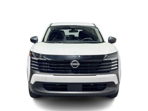 Used 2025 Nissan Kicks S FWD image 6