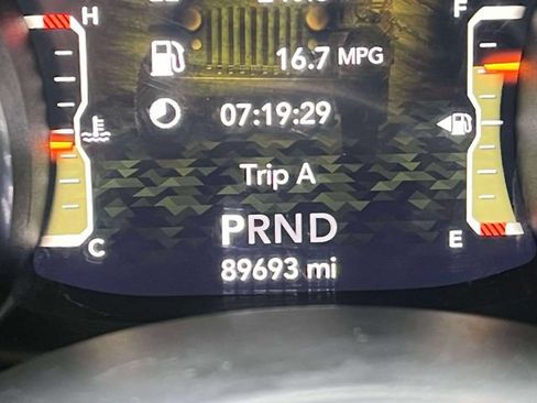 Used 2018 Jeep Wrangler Unlimited Rubicon AWD/4WD image 40