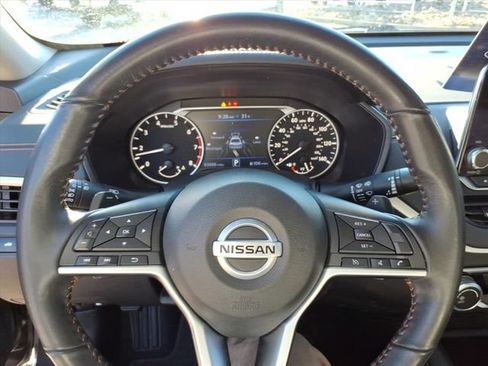 Used 2022 Nissan Altima 2.5 SR w/ Midnight Edition Package image 21