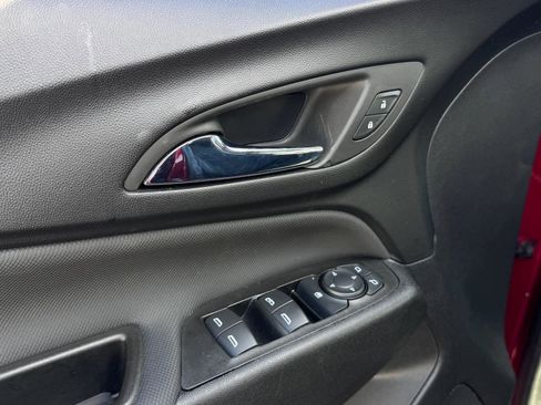 Used 2023 Chevrolet Equinox RS image 14