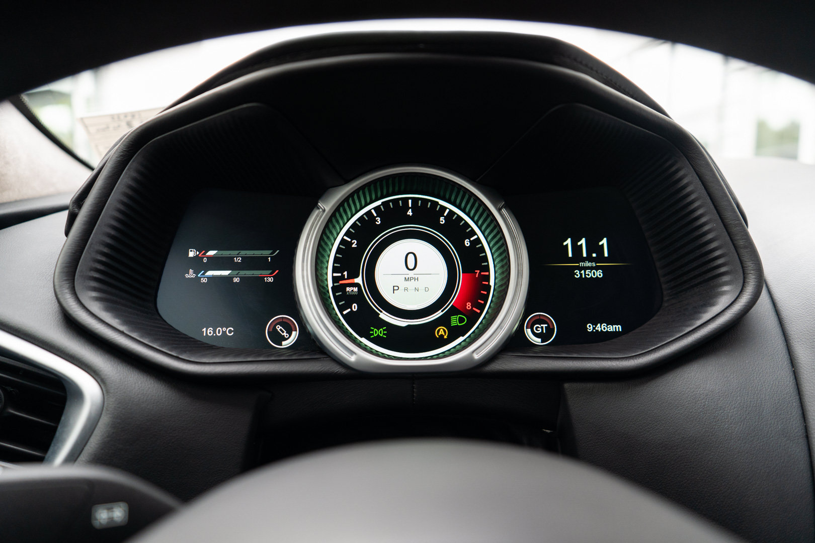 Used 2019 Aston Martin DB11 Coupe RWD image 6