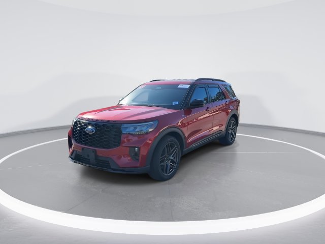 Certified 2025 Ford Explorer ST-Line w/ Premium Package RWD image 3