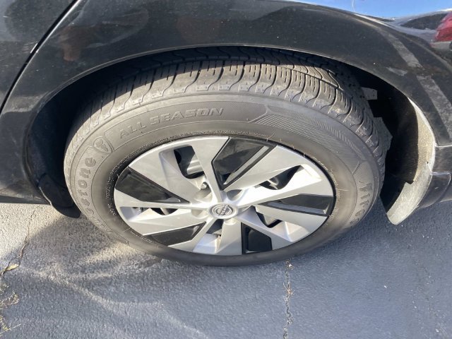 Used 2024 Nissan Altima 2.5 S FWD image 11