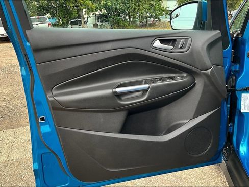 Used 2014 Ford C-MAX Energi SEL w/ Equipment Group 303A image 22