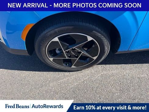 Used 2025 Kia Soul EX FWD image 4