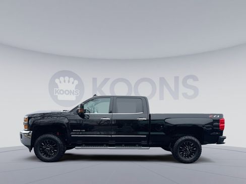 Used 2019 Chevrolet Silverado 2500 LTZ w/ Duramax Plus Package image 2