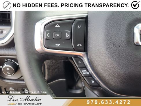 Used 2025 RAM 1500 Laramie AWD/4WD image 24