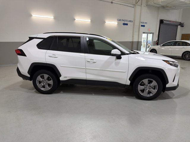 Used 2024 Toyota RAV4 LE AWD/4WD image 10