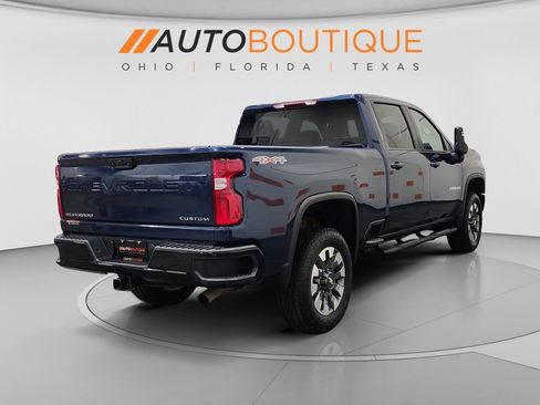 Used 2021 Chevrolet Silverado 2500 Custom w/ Custom Value Package AWD/4WD image 6