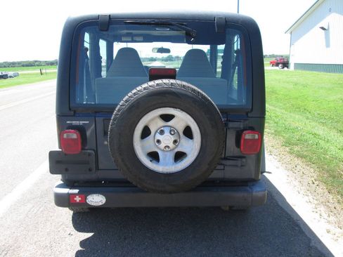 Used 2002 Jeep Wrangler SE AWD/4WD image 4