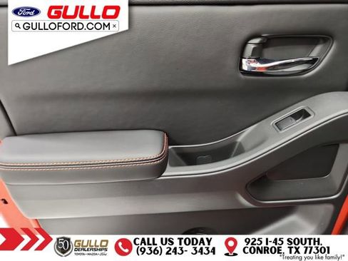 Used 2025 Nissan Frontier PRO-4X w/ Interior Protection Package image 18