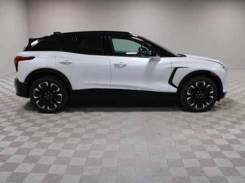 New 2026 Chevrolet Blazer EV RS AWD/4WD image 13