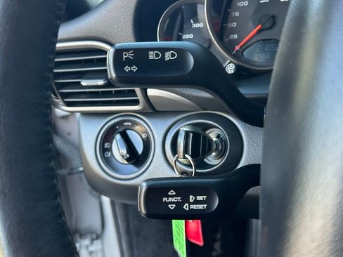 Used 2006 Porsche 911 Carrera image 30