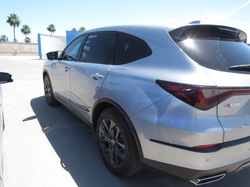 Used 2022 Acura MDX A-Spec AWD/4WD image 4