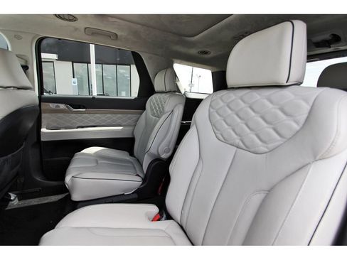 Used 2022 Hyundai Palisade Calligraphy FWD image 32