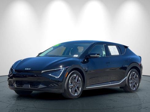 Used 2025 Kia EV6 Light RWD image 8